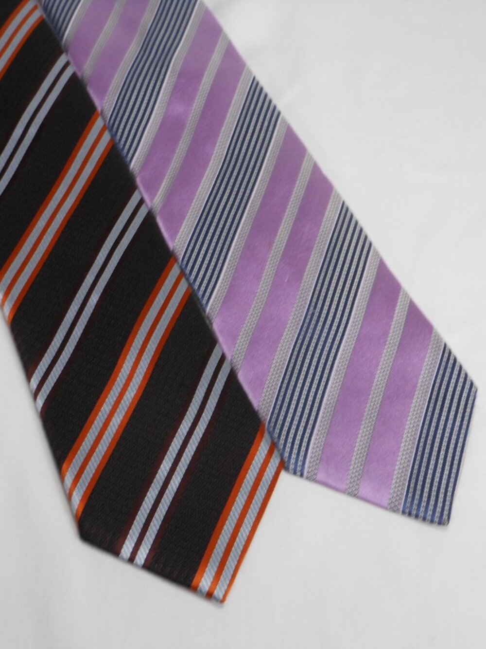 2 lovely made in Italy Ermensgildo Zegna silk ties